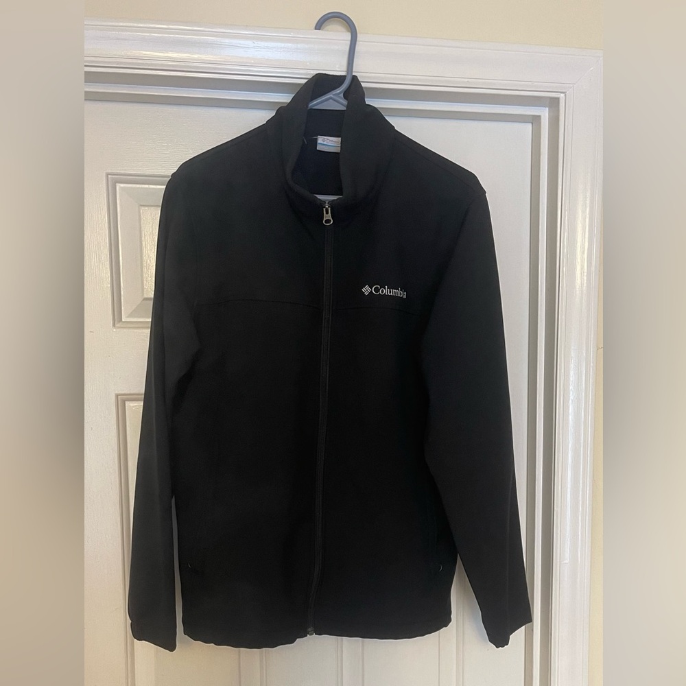 Mens black Columbia zip up jacket size medium